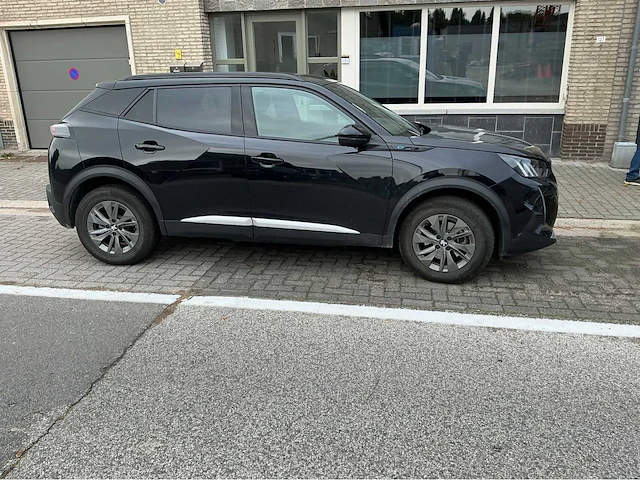 Peugeot e 2008 personenauto - afbeelding 12 van  16