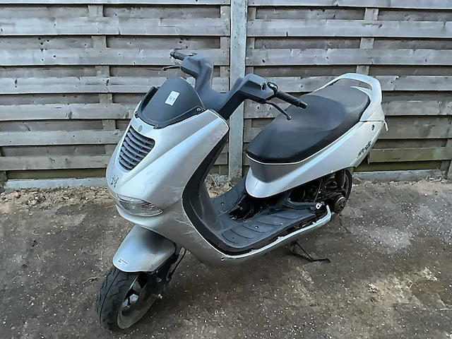 Peugeot elyseo scooter - afbeelding 1 van  5
