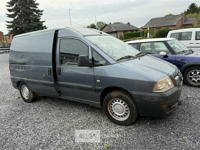 Peugeot expert lichte vrachtwagen (inbeslagname) - afbeelding 1 van  9