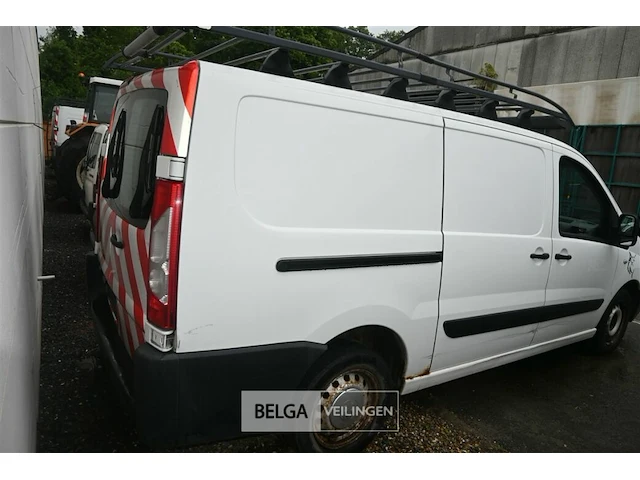 Peugeot expert lichte vrachtwagen - afbeelding 7 van  18