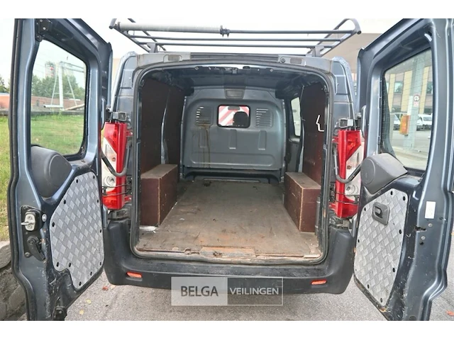 Peugeot expert lichte vrachtwagen - afbeelding 16 van  23