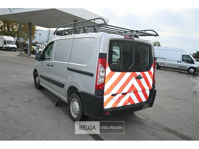Peugeot expert lichte vrachtwagen - afbeelding 13 van  24
