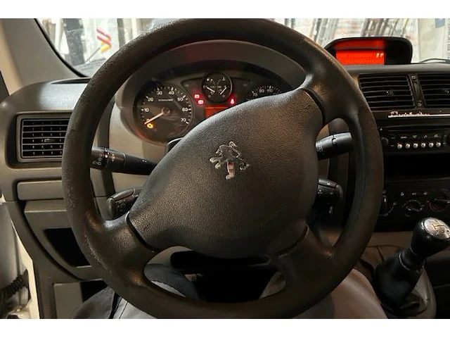 Peugeot expert - afbeelding 13 van  18