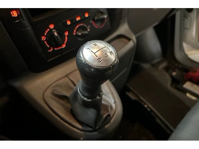 Peugeot expert - afbeelding 18 van  18