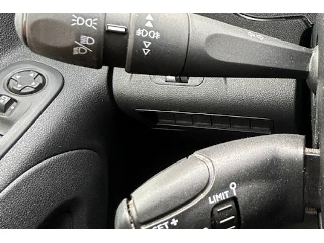 Peugeot partner 26.683 km !!!! - afbeelding 2 van  32