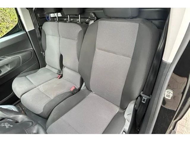 Peugeot partner 26.683 km !!!! - afbeelding 4 van  32
