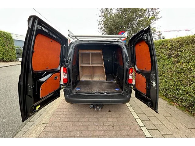 Peugeot partner 26.683 km !!!! - afbeelding 6 van  32