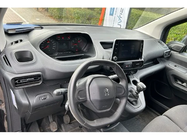 Peugeot partner 26.683 km !!!! - afbeelding 27 van  32