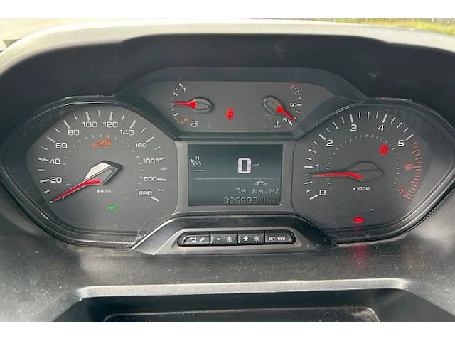 Peugeot partner 26.683 km !!!! - afbeelding 28 van  32