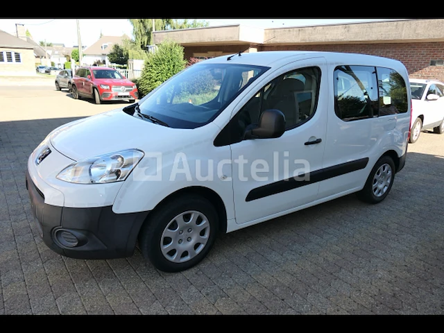 Peugeot partner auto (2011-87.624 km) - afbeelding 1 van  41