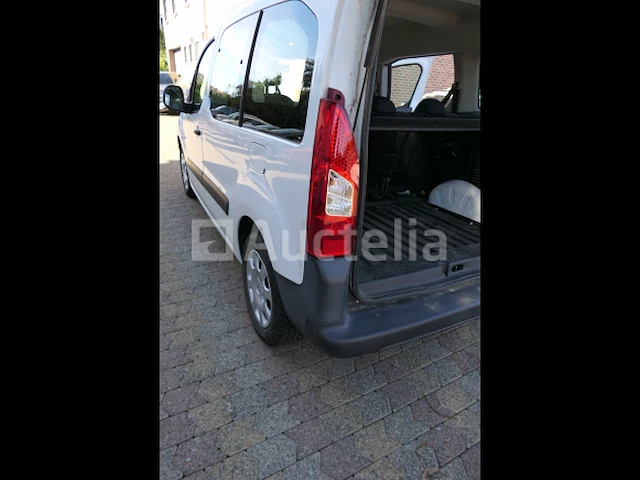 Peugeot partner auto (2011-87.624 km) - afbeelding 20 van  41