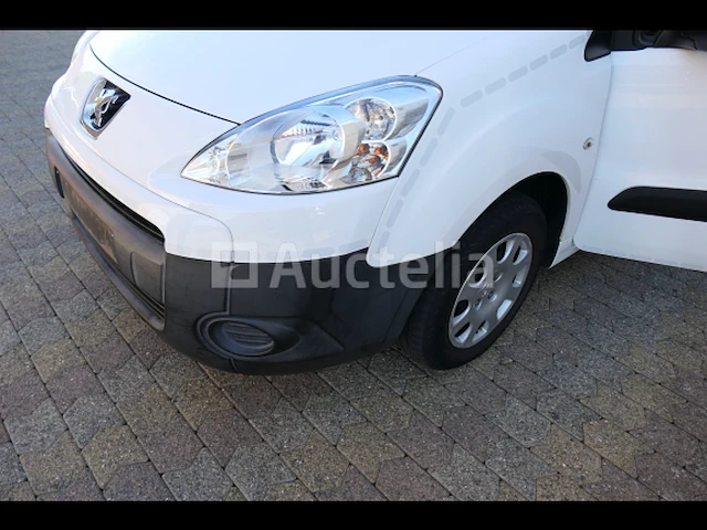 Peugeot partner auto (2011-87.624 km) - afbeelding 25 van  41