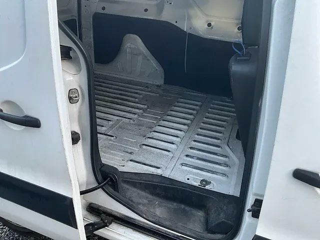 Peugeot partner bedrijfswagen - afbeelding 9 van  27