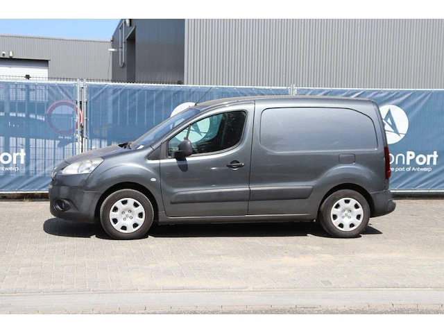 Peugeot partner diesel 2013 (marge) - afbeelding 1 van  1
