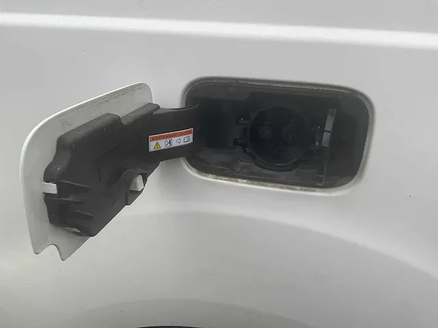 Peugeot partner full elektrische bedrijfswagen - afbeelding 17 van  18