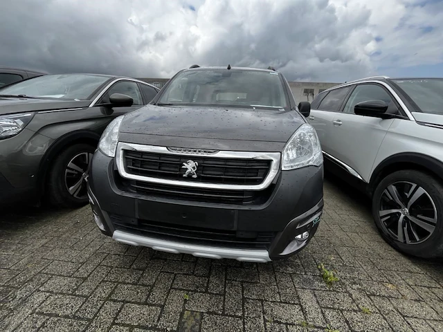 Peugeot partner tepee outdoor 1.2 puretech outdoor s&s 110, 2018 - afbeelding 12 van  31