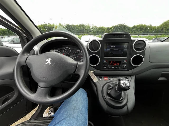 Peugeot partner tepee outdoor 1.2 puretech outdoor s&s 110, 2018 - afbeelding 31 van  31