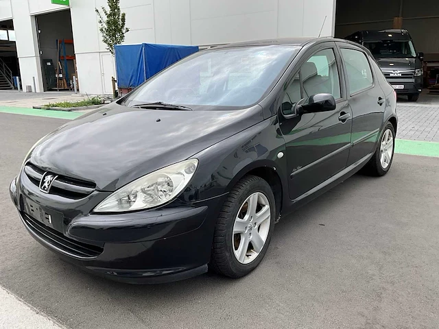 Peugeot personenauto - afbeelding 1 van  23