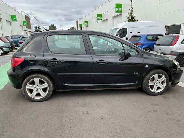 Peugeot personenauto - afbeelding 21 van  23