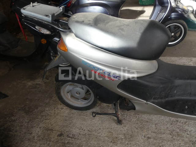 Peugeot scoot'elec elektrische scooter - afbeelding 3 van  11