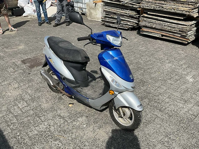 Peugeot scooter - afbeelding 11 van  14