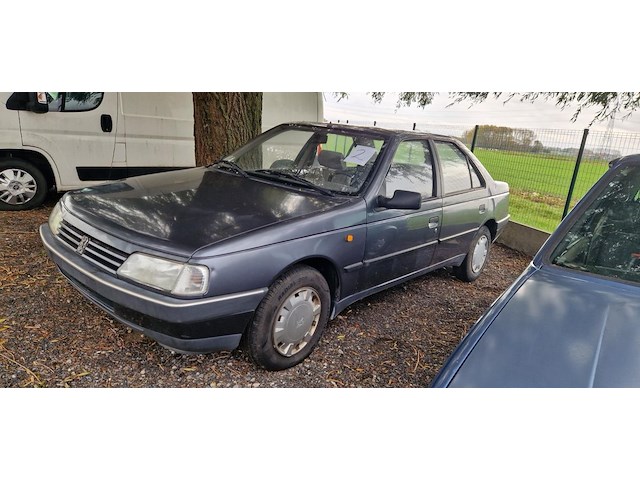 Peugot 405 gld - afbeelding 1 van  8