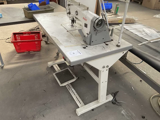 Pfaff 481-g industriële naaimachine - afbeelding 5 van  6