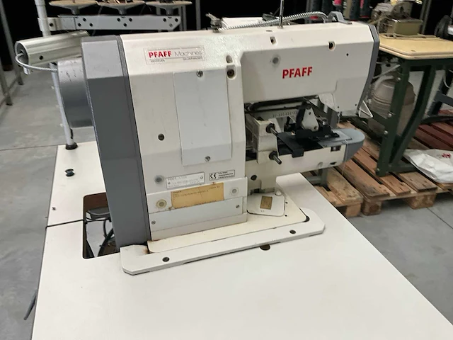 Pfaff p139s-01 naaimachine - afbeelding 7 van  8