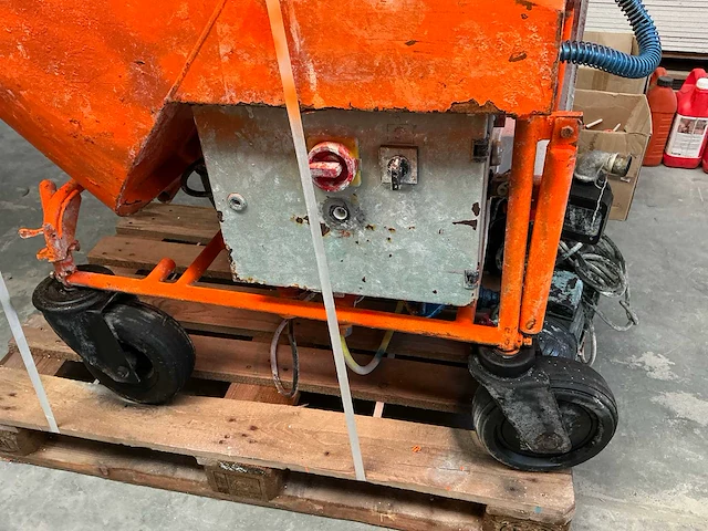 Pft g4 spuitgietmachine - afbeelding 5 van  20