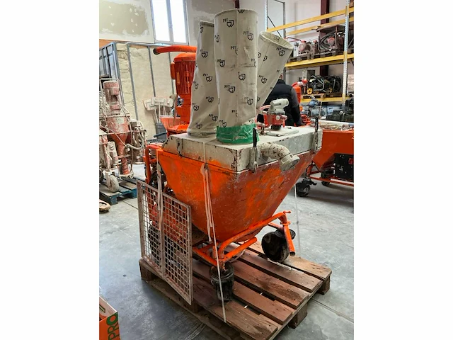 Pft g4 spuitgietmachine - afbeelding 16 van  20