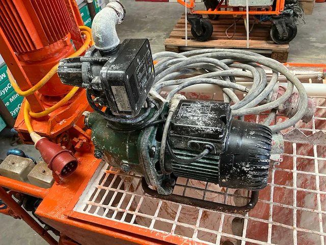 Pft g4 spuitgietmachine - afbeelding 11 van  15