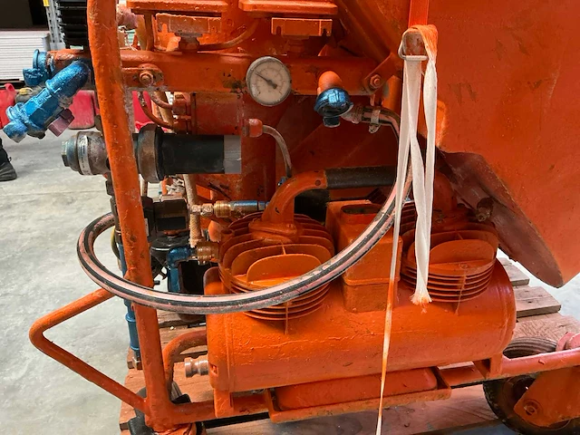 Pft g4 spuitgietmachine - afbeelding 6 van  22