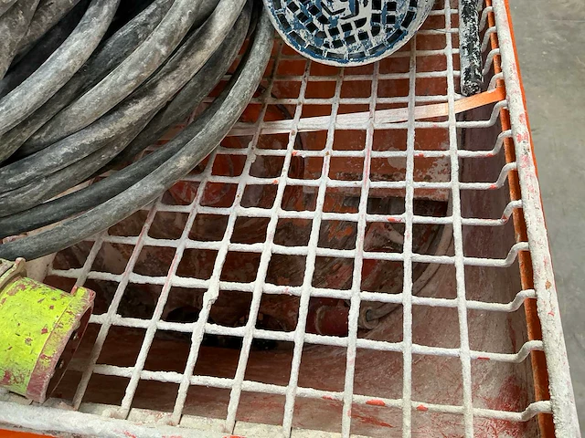 Pft g4 spuitgietmachine - afbeelding 8 van  22