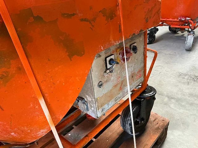 Pft g4 spuitgietmachine - afbeelding 10 van  22