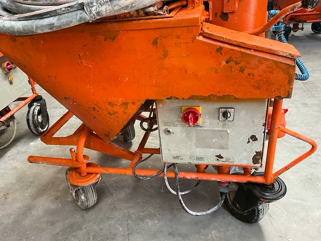 Pft g4 spuitgietmachine - afbeelding 6 van  20