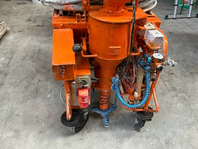 Pft g4 spuitgietmachine - afbeelding 20 van  20