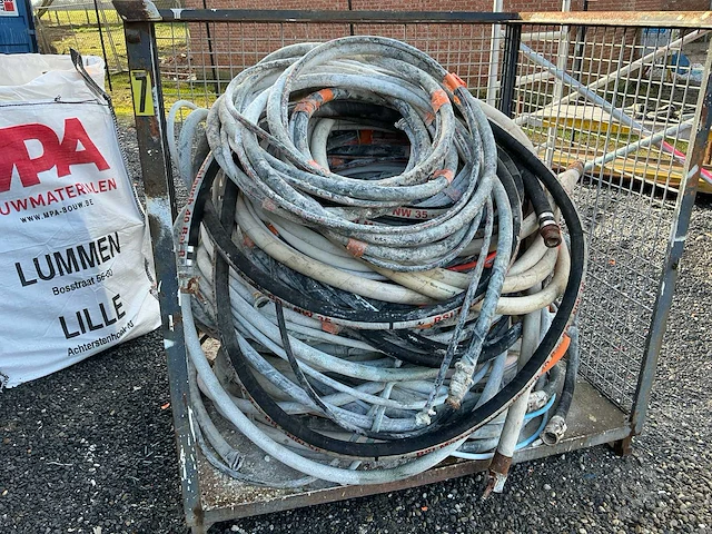 Pft g4 spuitgietmachine - afbeelding 17 van  24