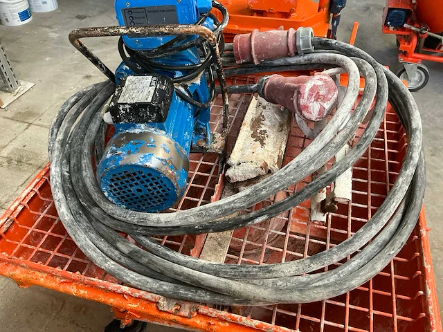 Pft g4 spuitgietmachine - afbeelding 23 van  24