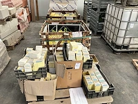 Pgb fasteners grote partij diverse bevestigingsmateriaal - afbeelding 1 van  9