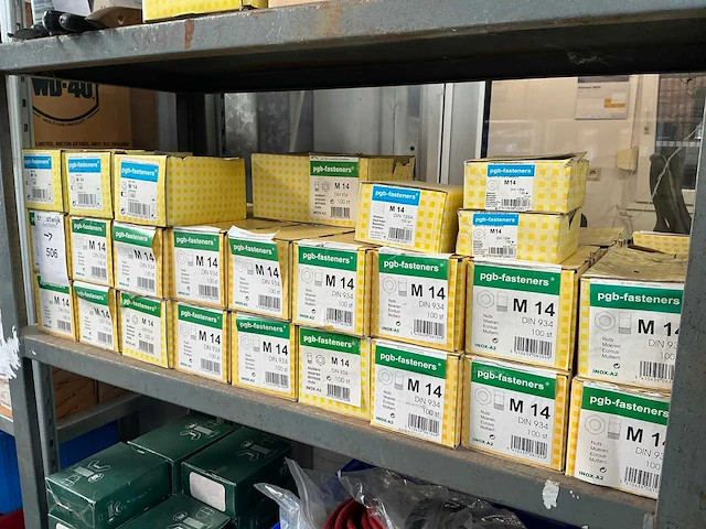 Pgb-fasteners m14 doos moeren (44x) - afbeelding 1 van  5