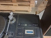 Philipps radio,cassette en platenspeler goede staat + 2 boxen - afbeelding 4 van  8