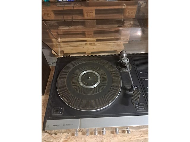 Philipps radio,cassette en platenspeler goede staat + 2 boxen - afbeelding 5 van  8