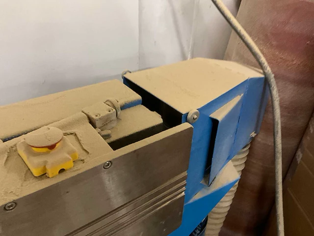 Philips constant bandschuurmachine - afbeelding 6 van  10