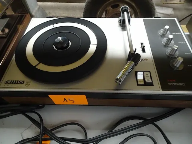 Philips platenspeler - afbeelding 1 van  3