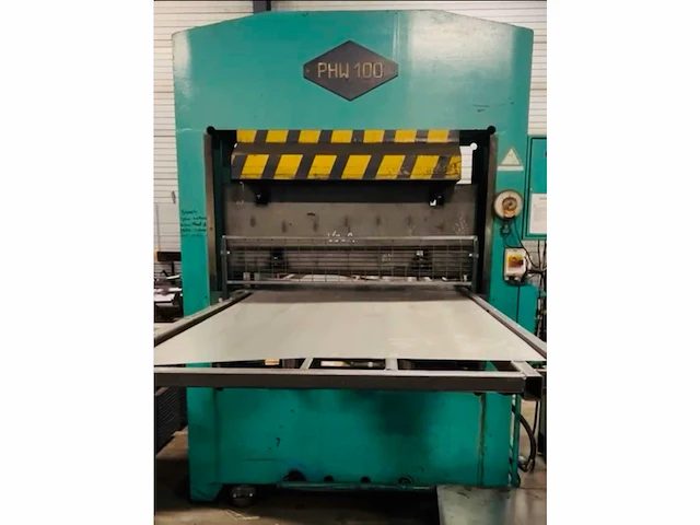 Phw - 100 - persmachine met matrijs voor profielplaten - afbeelding 1 van  22