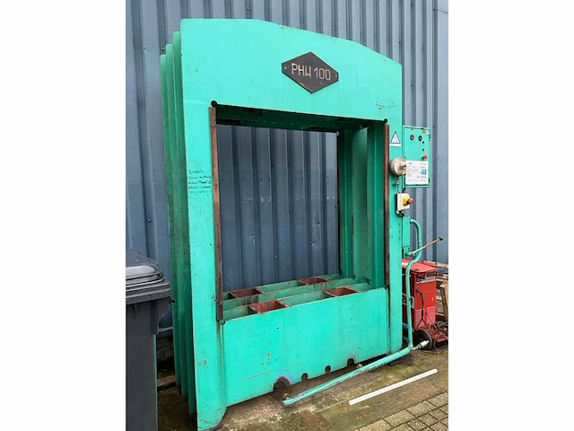 Phw - 100 - persmachine met matrijs voor profielplaten - afbeelding 17 van  22