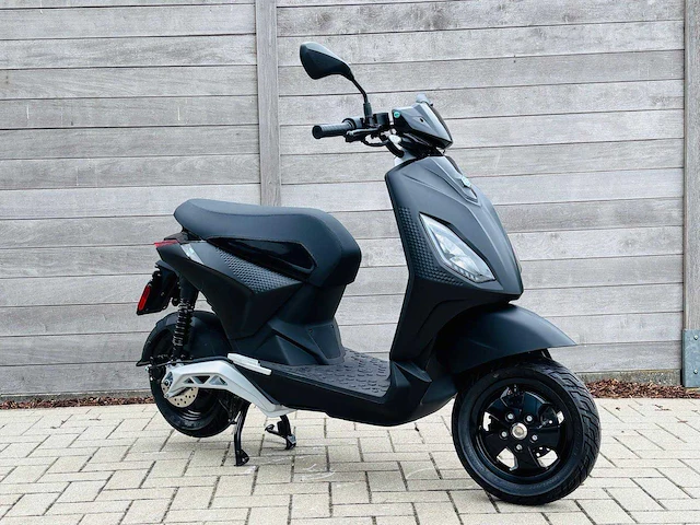 Piaggio 1 plus scooter - afbeelding 5 van  8