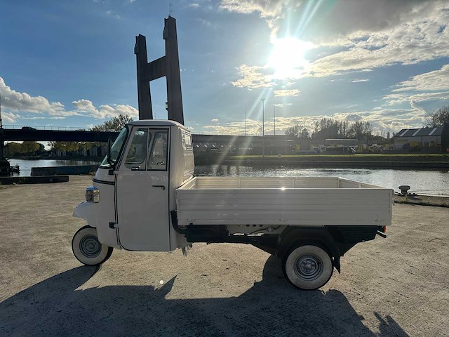 Piaggio ape classic 400 motorfiets - afbeelding 9 van  15