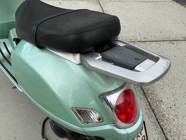 Piaggio vespa 125 - afbeelding 7 van  32