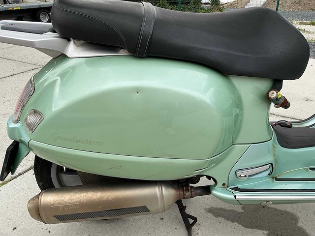 Piaggio vespa 125 - afbeelding 10 van  32